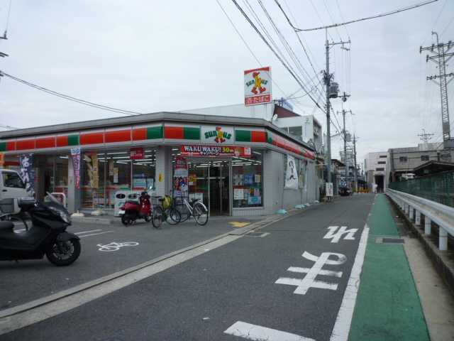 マンションシャトロー コンビ二：サンクス金剛駅前店　380m