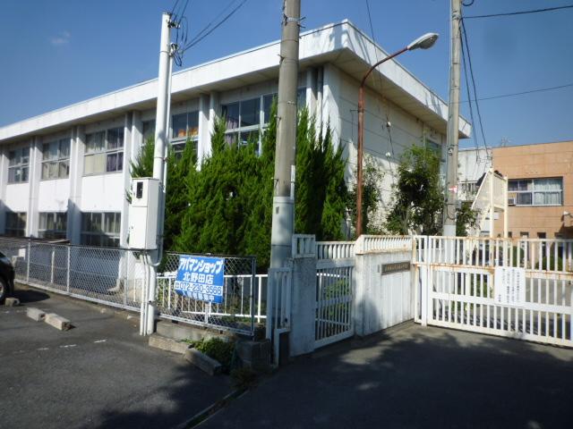 サンモール西井 中学校：大阪狭山市立狭山中学校　1631m