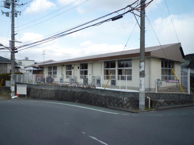 パークハイツC棟 保育所：富田林市立彼方保育園　433m