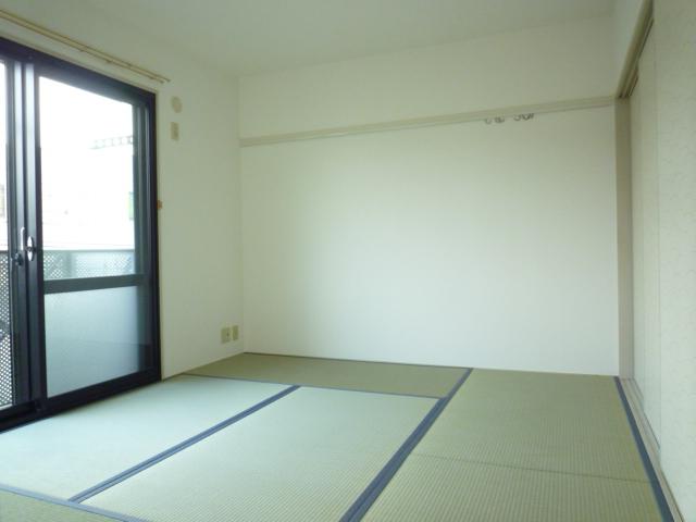 パークハイツＡ棟 和室６帖