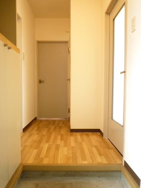 サンモール西井 玄関_339_525_1.jpg