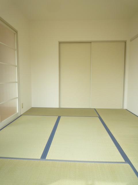 サンモール西井 和室６帖