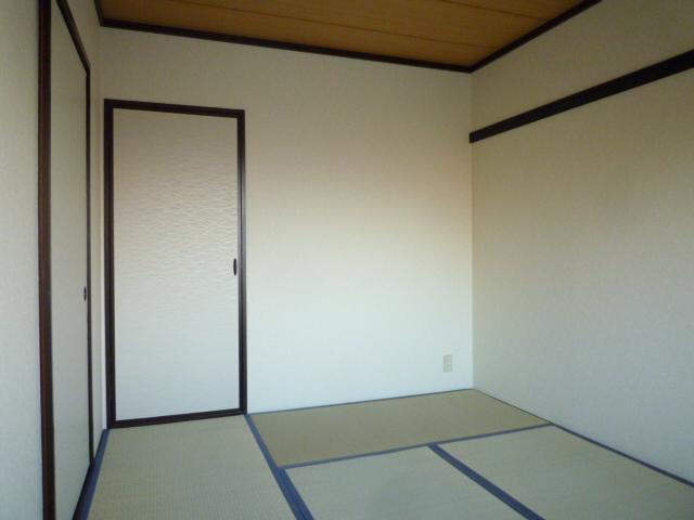 サンハイツ西井Ⅰ ベッドルーム_339_521_1.jpg