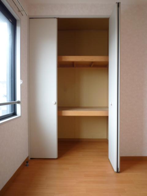 西井ハイツ 部屋その他１_339_517_2.jpg