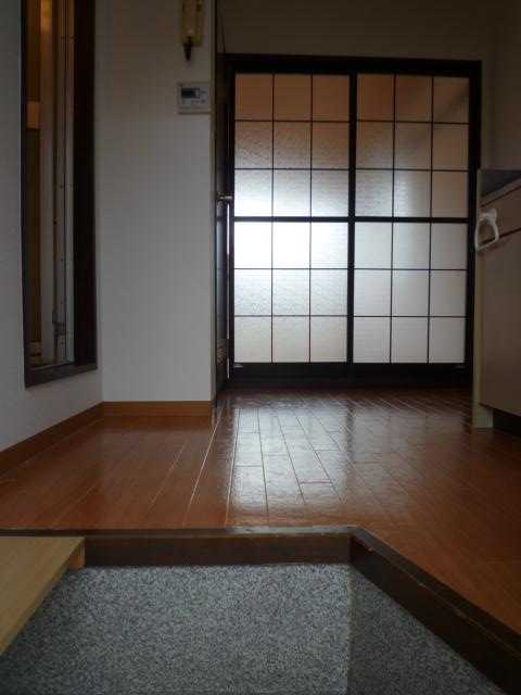 西井ハイツ 玄関_339_516_4.jpg