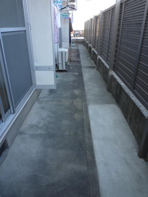 西井ハイツ ベランダ_339_516_4.jpg